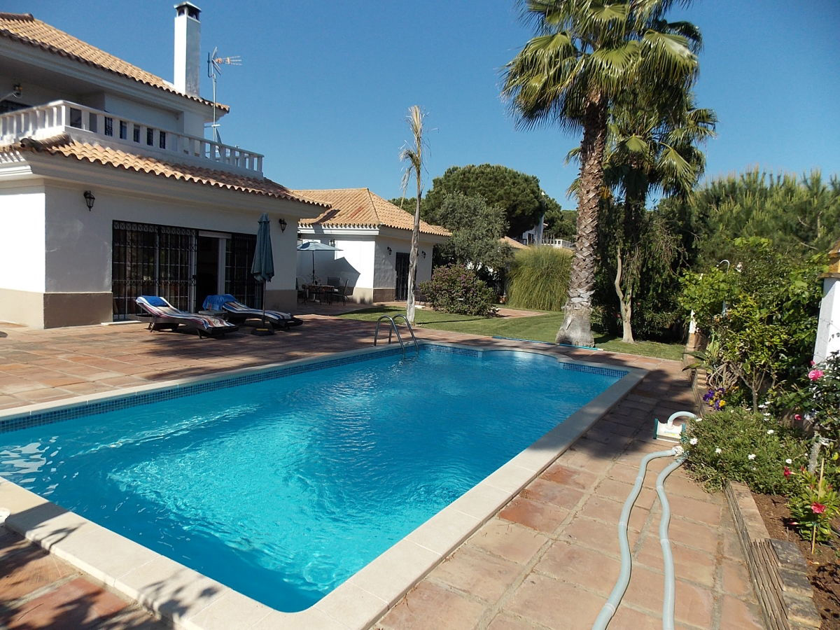 Pool mit Terrasse